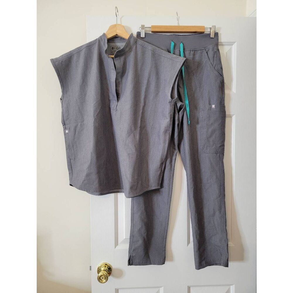 Figs Women's Gray Scrub Top & Pants Set with Teal Drawstring
